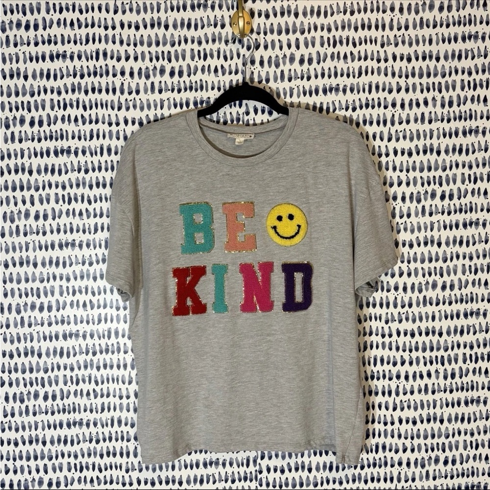 Love Dazed Women’s Be Kind Patch Tee sz L Grey mental health teacher T-shirt
